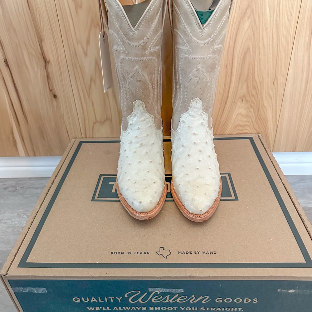 Brand New Tecovas Women's Tan and Cream Western Boots - Picture 3 of 10